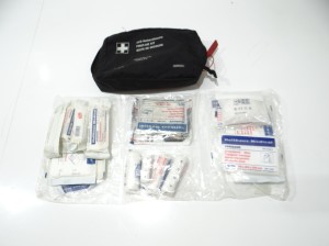 APTECZKA PIERWSZEJ POMOCY BMW F20 F30 7261178