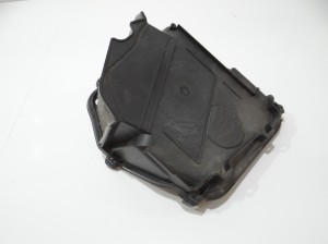 POKRYWA OBUDOWA FILTRA POWIETRZA BMW F11 EU 9216222