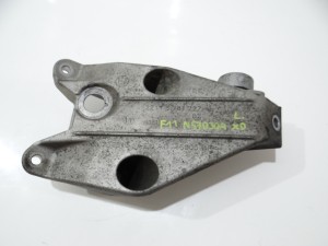 WSPORNIK ŁAPA SILNIKA LEWA BMW F11 N57 6781227 XDRIVE