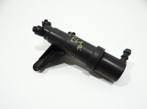 DYSZA SPRYSKIWACZA LAMPY PRAWA BMW E60 E61 LCI (4570841)
