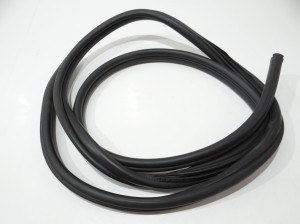 USZCZELKA DRZWI LEWY TYŁ BMW E87 7066618
