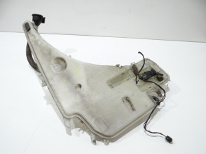 ZBIORNICZEK PŁYNU DO SPRYSKIWACZY BMW 3 E90 LCI 7124231