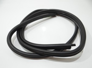 USZCZELKA DRZWI LEWY TYŁ BMW E91 LCI 7247261