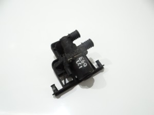 ELEKTROZAWÓR POMPKA WODY BMW E60 E61 LCI 6920226 (4623555)