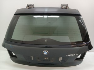 KLAPA BAGAŻNIKA BMW E61 CARBONSCHWARZ
