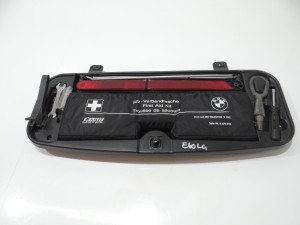 SCHOWEK ZESTAW NAPRAWCZY BMW E60 LCI 6761420 8270015