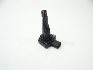 CZUJNIK POZIOMU OLEJU BMW X1 F48 F45 B47C20A 8596382