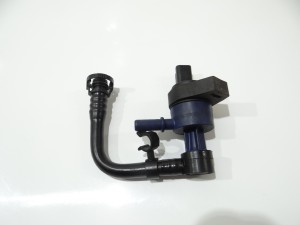 ELEKTROZAWÓR CZUJNIK BMW F20 F21 N13B16A 7624012