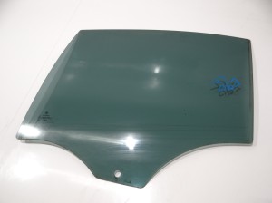 SZYBA DRZWI  LEWY TYŁ BMW E90 (16932574)