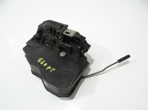 ZAMEK DRZWI PRAWY TYŁ BMW E60 7036171 7PIN