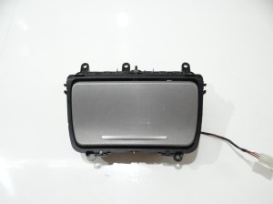 SCHOWEK UCHWYT NA KUBKI BMW F10 F11 LCI 9283611