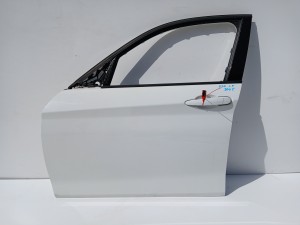 DRZWI LEWE PRZEDNIE BMW F20 300