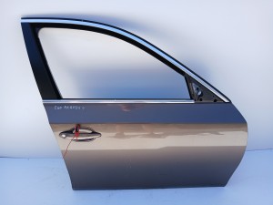 DRZWI PRAWE PRZEDNIE BMW E60 A09/8