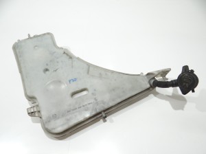 ZBIORNICZEK PŁYNU DO SPRYSKIWACZY BMW F30 7241671