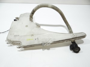 ZBIORNICZEK PŁYNU DO SPRYSKIWACZY BMW E90 LCI 7124231