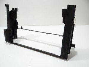 OBUDOWA RAMKA CHŁODNICY BMW F07 N47D20C 7804617