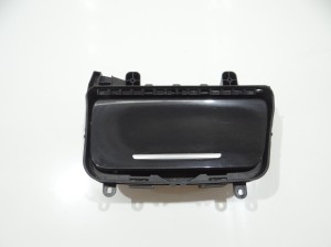SCHOWEK UCHWYT NA KUBKI BMW F07 GT 9142170
