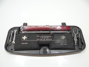 SCHOWEK ZESTAW NAPRAWCZY APTECZKA BMW X1 E84 8270015