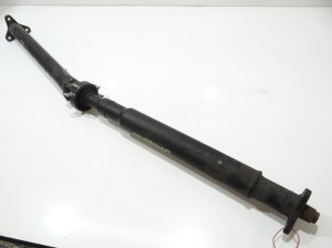 WAŁ NAPĘDOWY BMW F10 F11 N57D30A AUTOMAT  7631365