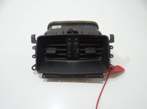 KRATKA NAWIEWU KLIMATYZACJI BMW E93 7129556
