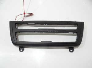 RAMKA PANELU KLIMATYZACJI BMW F20 F30 9226784 (12801926)