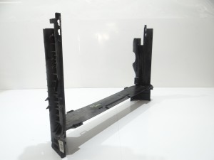 OBUDOWA RAMKA CHŁODNIC BMW E60 E61 306D4 7791179