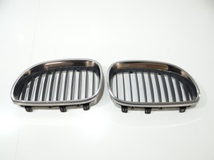 GRILL NERKAI ATRAPA ZDERZAKA LEWA BMW E60 E61 7027061 KOMPLET (16588992)