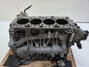 BLOK SILNIKA BMW F30 N47D20C 7810596