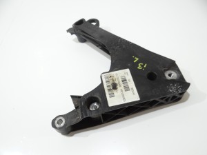 ŁAPA WSPORNIK SKRZYNI BIEGÓW BMW i3 6793377