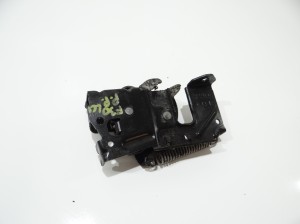 ZAMEK MASKI PRAWY PRZÓD BMW F30 F31 OE 4895376