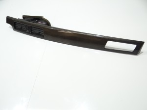 LISTWA KRATKA NAWIEWU DESKI ROZDZIELCZEJ BMW E60 E61 7063134 EU (16392627)