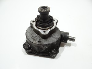 POMPA VACUM BMW E60 E61 N52 7519457