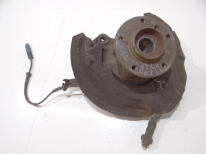 PIASTA ZWROTNICA LEWA PRZEDNIA PRZÓD BMW X1 E84 N47 OE XD 6788699 (16368829)