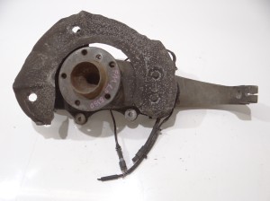 PIASTA ZWROTNICA LEWA PRZEDNIA BMW F10 F11 535D OE (16368708)