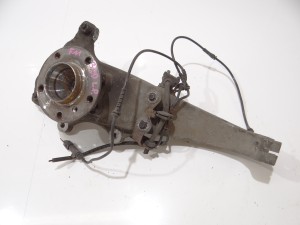 PIASTA ZWROTNICA LEWA PRZEDNIA BMW F10 F11 3.0D OE (16368714)