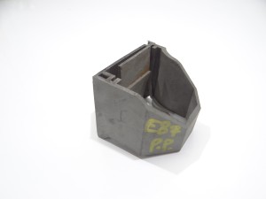 UCHWYT MOCOWANIE CHŁODNICY PRAWE BMW E81 E82 E87 7807186