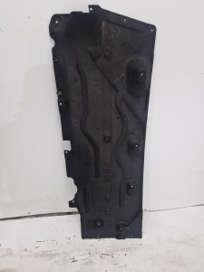 OSŁONA PODWOZIA PRAWA BMW F46