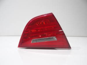 LAMPA LED LEWY TYŁ W KLAPĘ BAGAŻNIKA BMW E90 LCI 7154155
