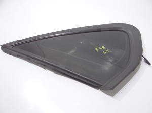 SZYBA BOCZNA KAROSERYJNA LEWY TYŁ BMW F45 OE