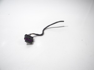 KOSTKA LAMPY W BŁOTNIK TYŁ BMW X1 F48 OE