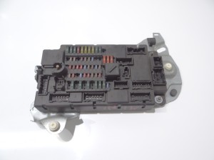SKRZYNKA BEZPIECZNIKÓW MINI R57 3455442