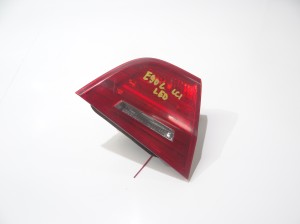 LAMPA LEWY TYŁ W KLAPĘ LED BMW E90 LCI 7154155