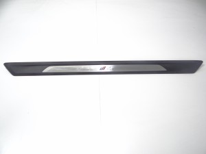 LISTWA NAKŁADKA PROGOWA PRAWA BMW F22 M PAKIET 7149477