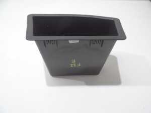 SCHOWEK BAGAŻNIKA PRAWY  BMW F22 7296065