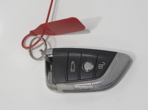 KLUCZ KLUCZYK PILOT BMW X1 F48 OE