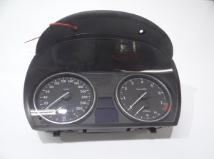 LICZNIK ZEGARY BMW E90 E91 BENZYNA N53 3.0i EUOPA 9187078