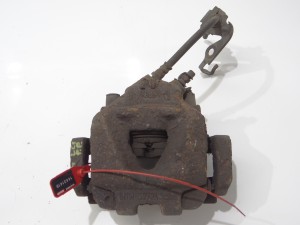 ZACISK HAMULCOWY PRAWY PRZÓD PRZEDNI BMW X1 E84 N47 2.0D OE 57/24 (14431419)