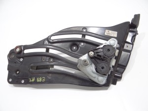 PODNOŚNIK MECHANIZM SZYBY PRAWY PRZÓD BMW E89 7192304