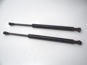 TELESKOP SIŁOWNIK MASKI BMW E46