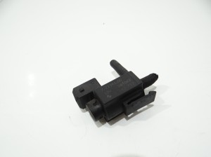 ZAWÓR PODCIŚNIENIA BMW 5 E60 E61 3.0D 1742712 (4614848)